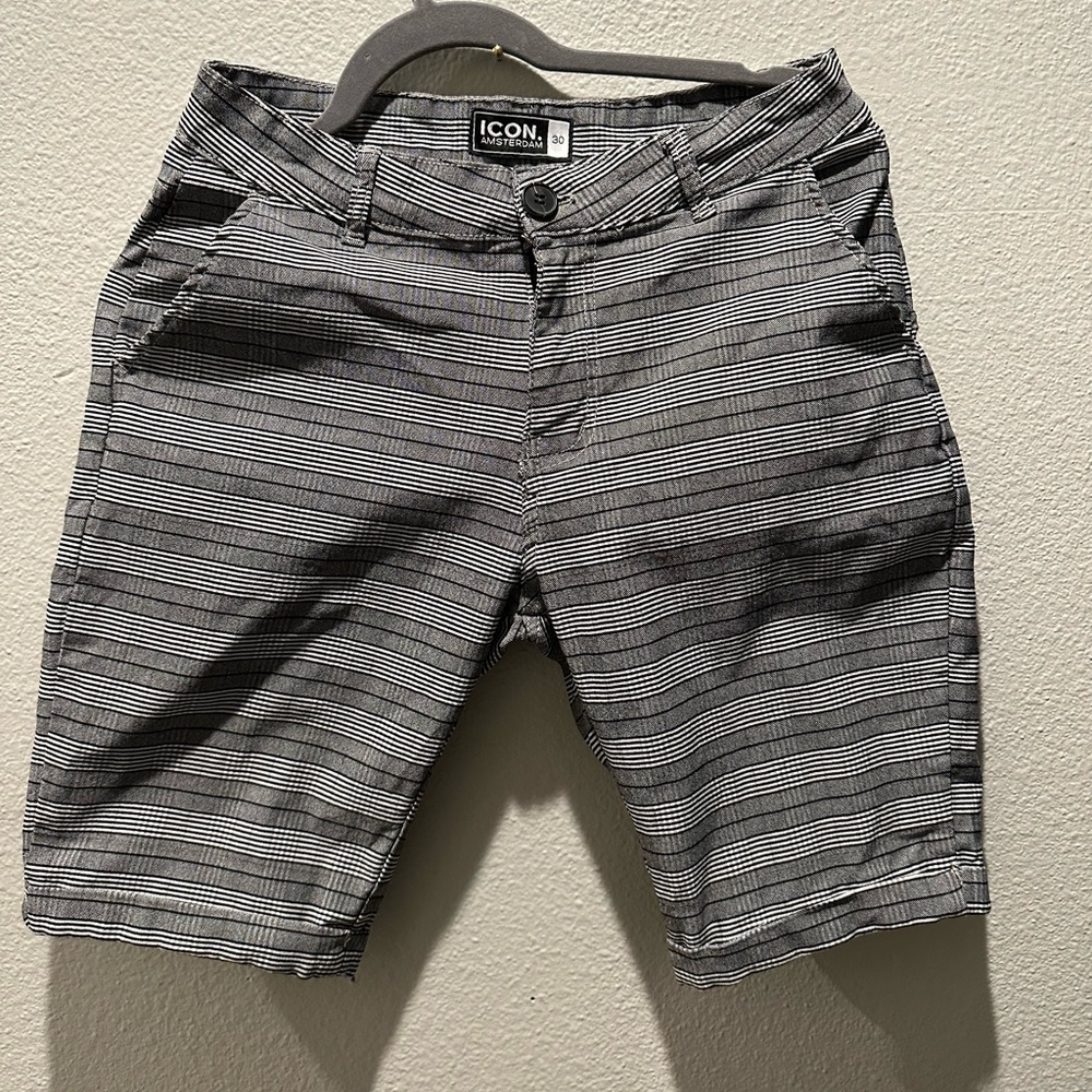 ICON Amsterdam Grey plaid shorts skinny fit